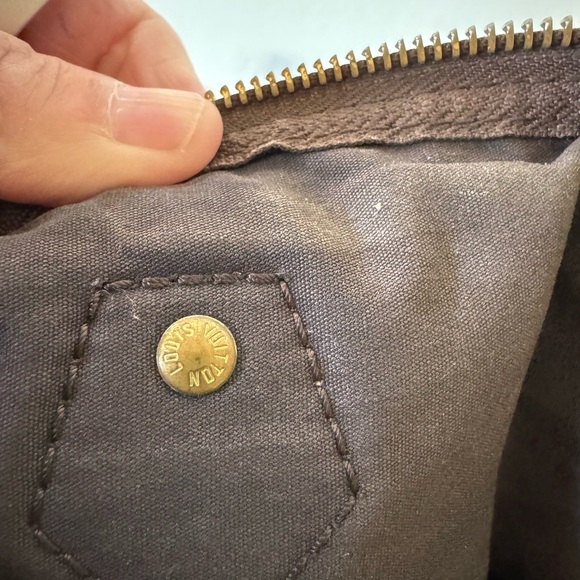 Louis Vuitton Monogram Canvas Handbag - Picture 5 of 13